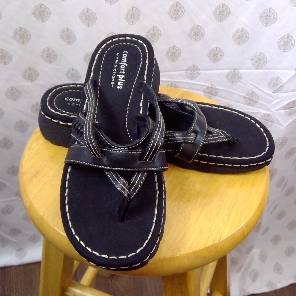 Predictions Comfort Plus Thong Sandals EUC